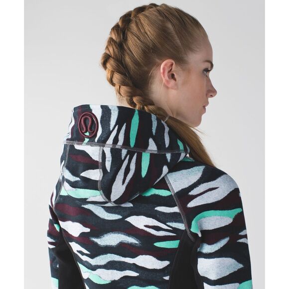 Lululemon Cult-Favorite Scuba Hoodie Women’s Size 6 Multi Camo Cotton Fleece - Picture 5 of 10